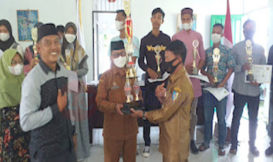 Kecamatan Medang Deras Juara Umum Perlombaan Pentas Seni Qasidah